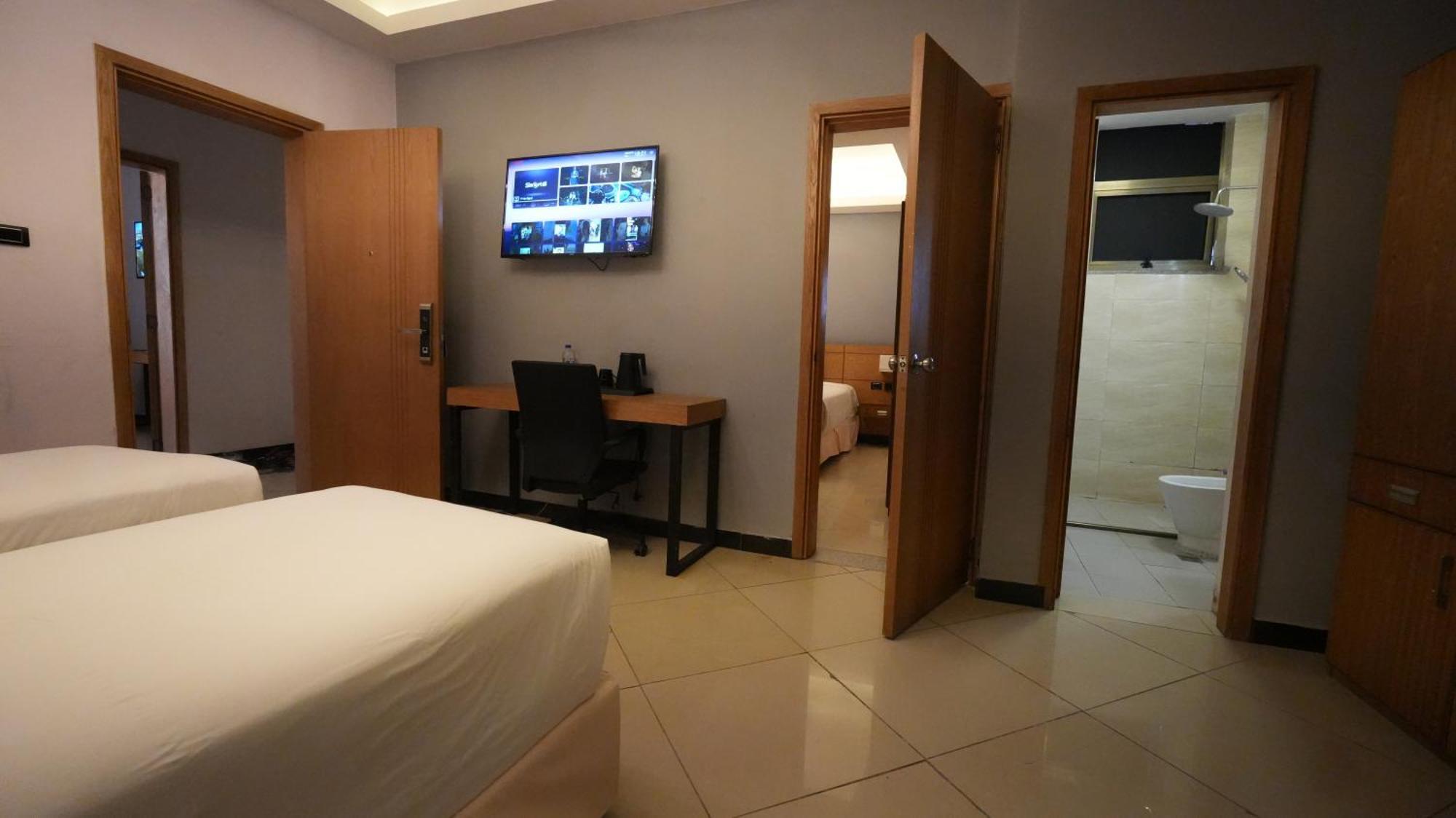 Mazeki Addis Boutique Hotel Exteriör bild