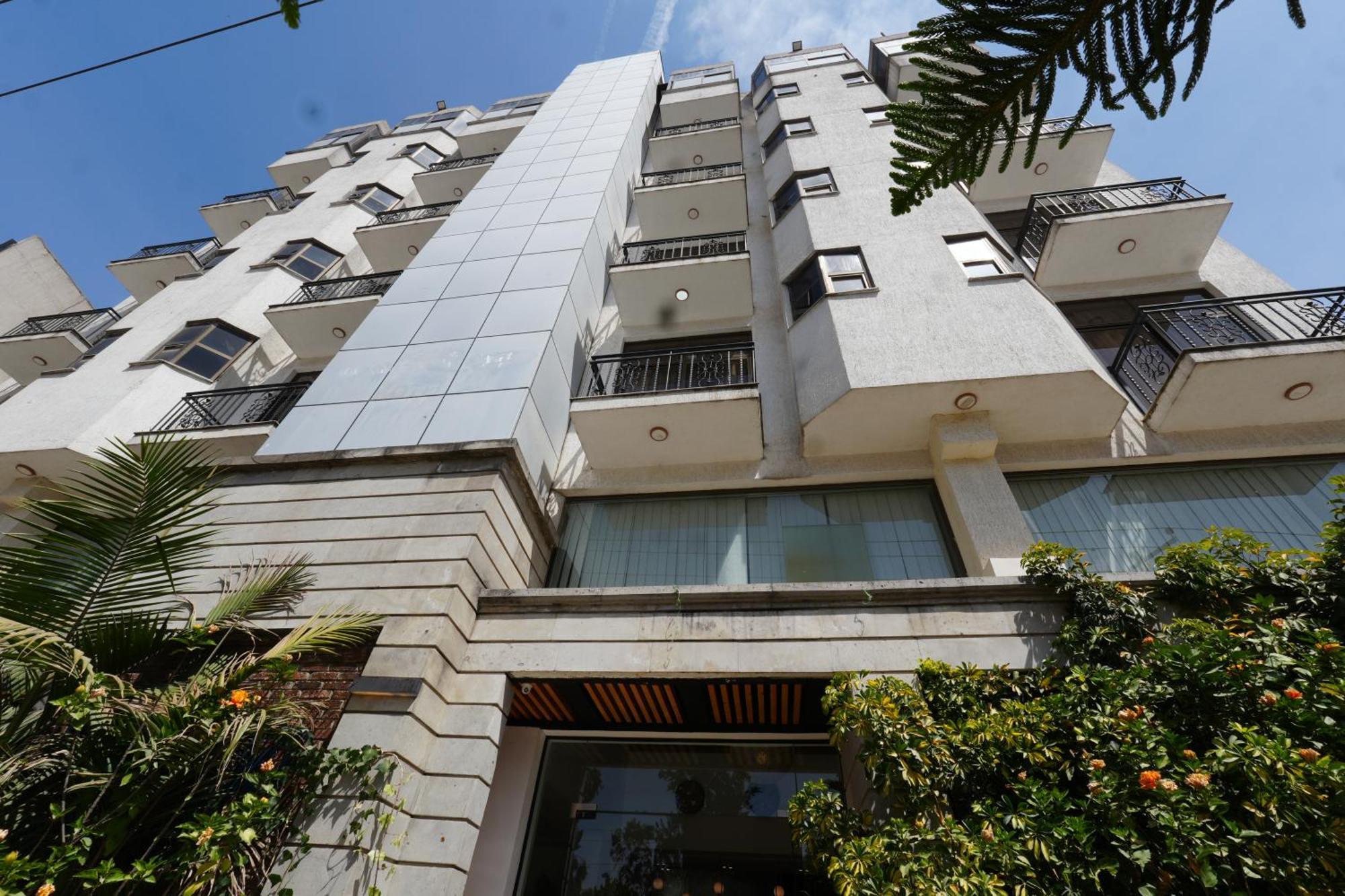 Mazeki Addis Boutique Hotel Exteriör bild