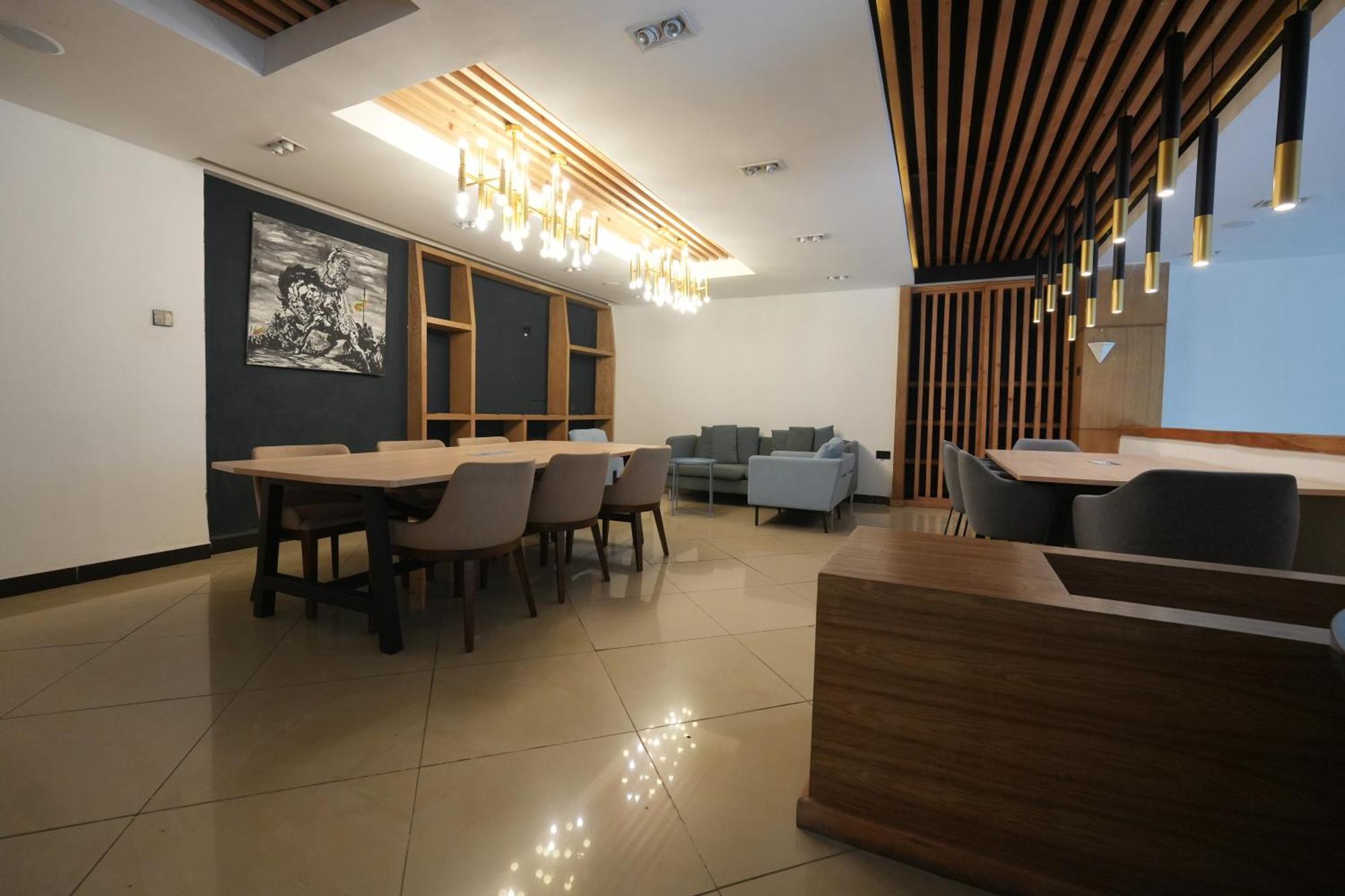 Mazeki Addis Boutique Hotel Exteriör bild