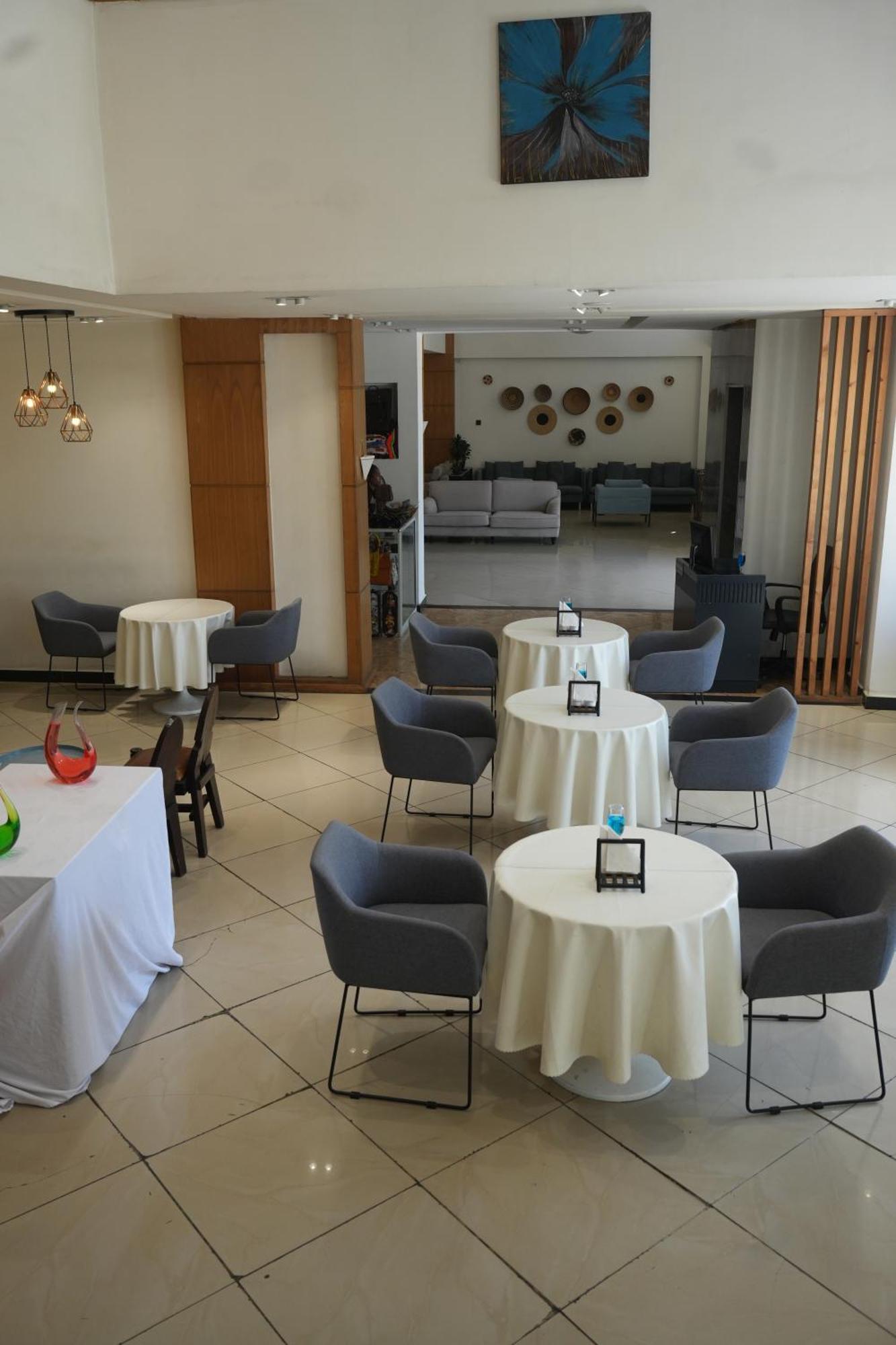 Mazeki Addis Boutique Hotel Exteriör bild