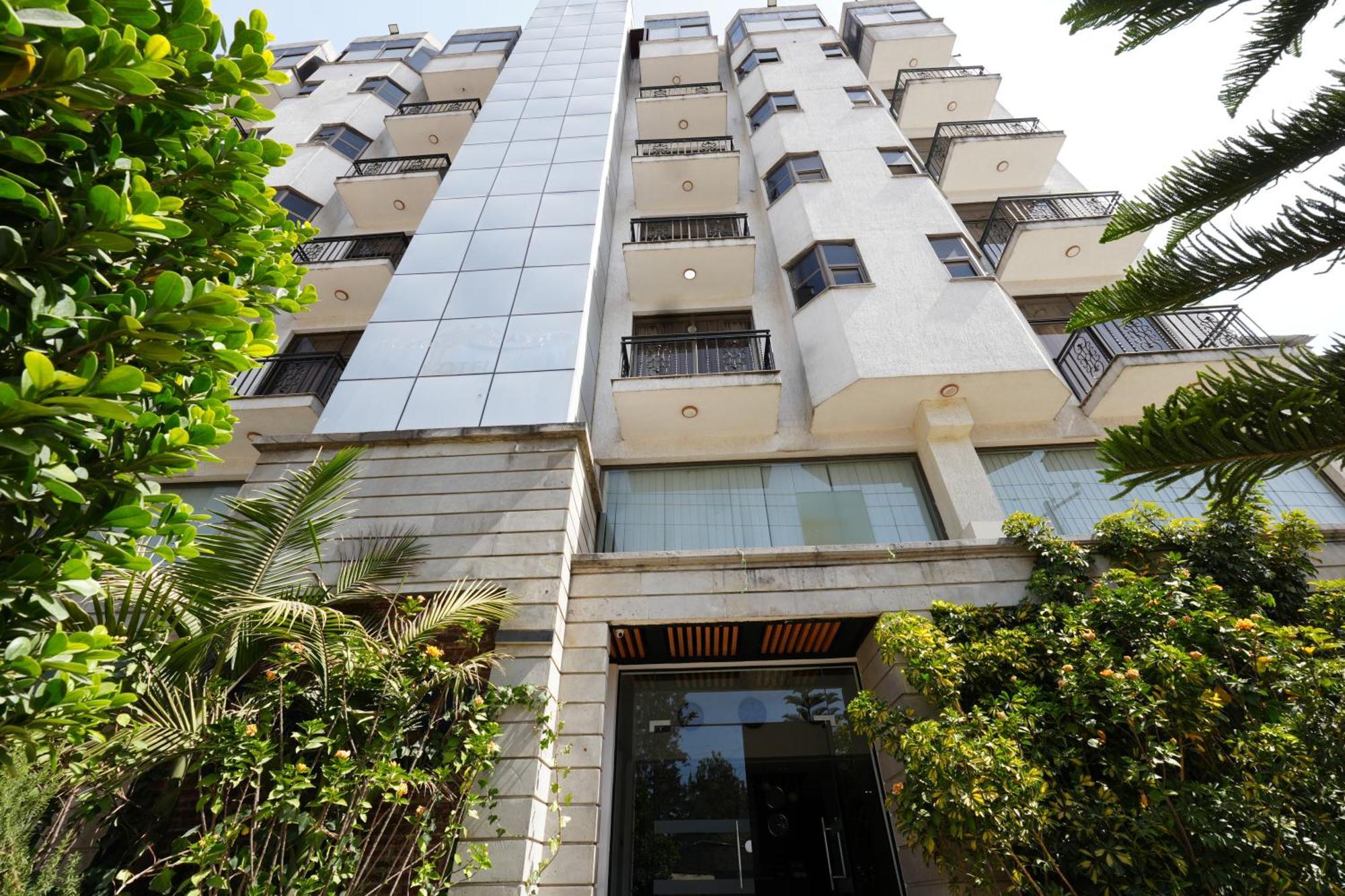Mazeki Addis Boutique Hotel Exteriör bild